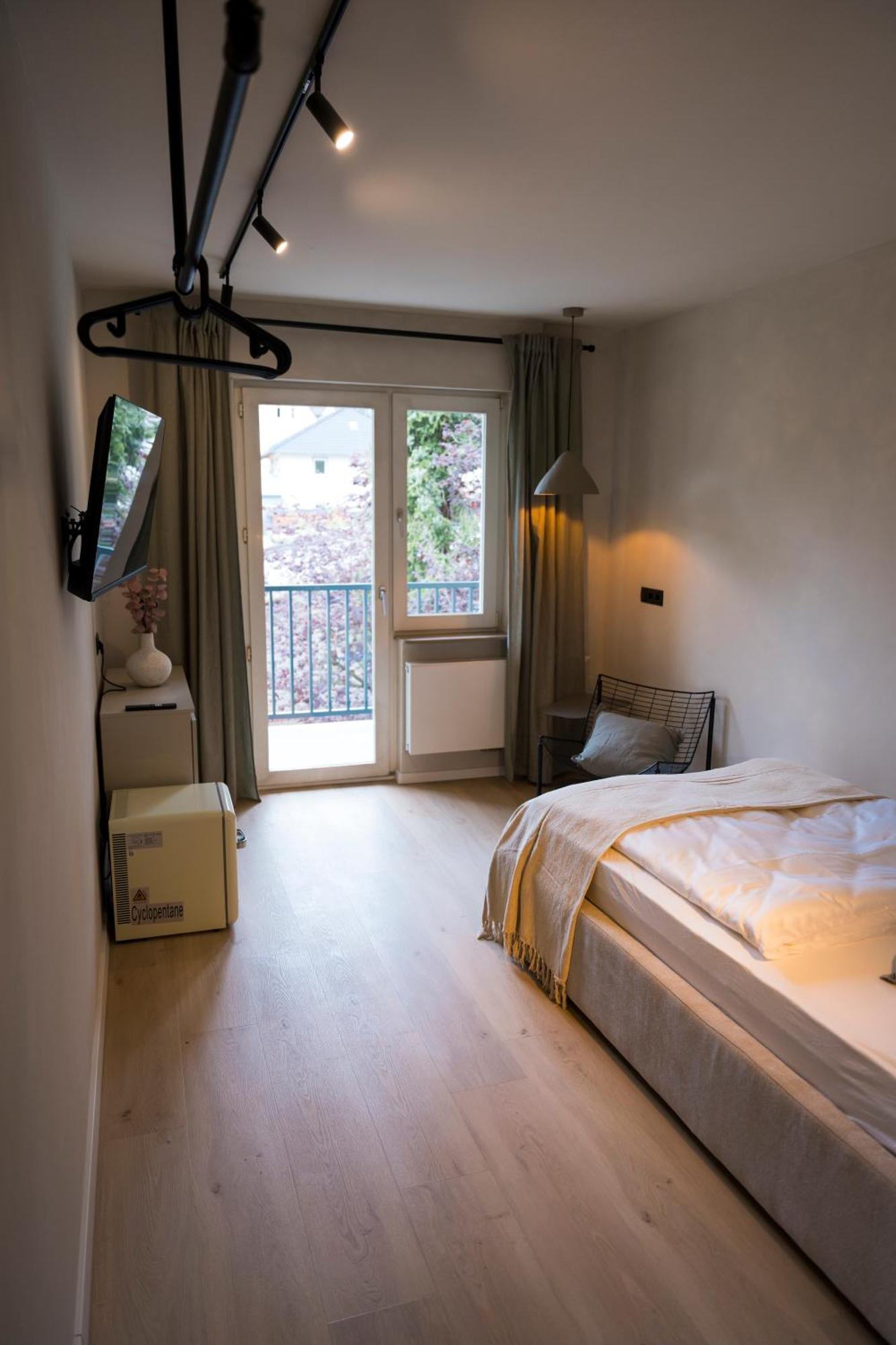 Hotel Weinhaus Kreuter 코블렌츠 외부 사진